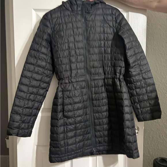 The North Face Jackets & Blazers - Women's The North Face Thermoball
Hooded Parka